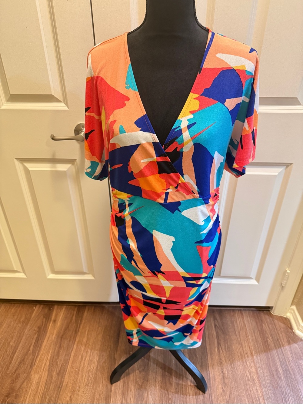 Bold Elements Multicolor Abstract Ruched Midi Dress – Size L – NWT